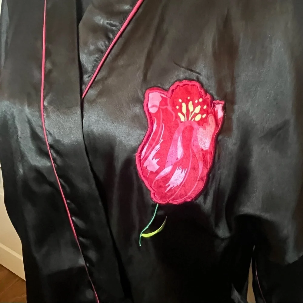 Vintage Liz Banks Satin Kimono Robe Black Pink Floral Embroidery Lounge Wear